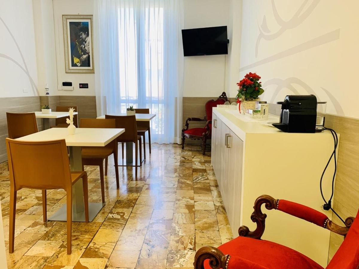 Palazzo Storico Di Nicola Bed & Breakfast *